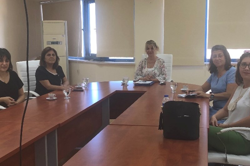 ALKÜKAM Müdürü Doç. Dr. Saliha ÖZPINAR Alanya Kadın Hakları Koruma Derneği Başkanı ve Yönetim Kurulu Üyeleri İle Toplandı.