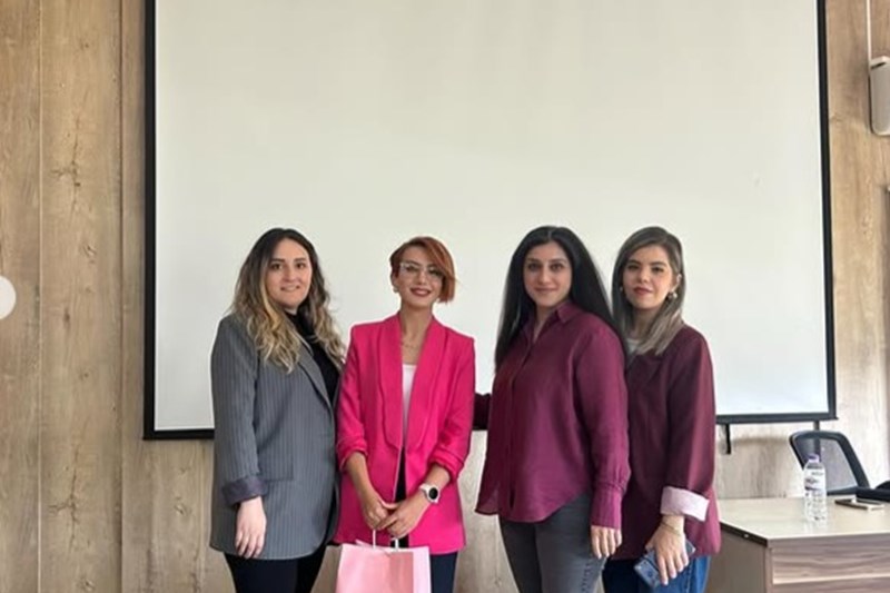 FLÖRT ŞİDDETİ SÖYLEŞİMİZ AKADEMİSYENLERİMİZİN VE ÖĞRENCİLERİMİZİN KATILIMI İLE GERÇEKLEŞTİ.