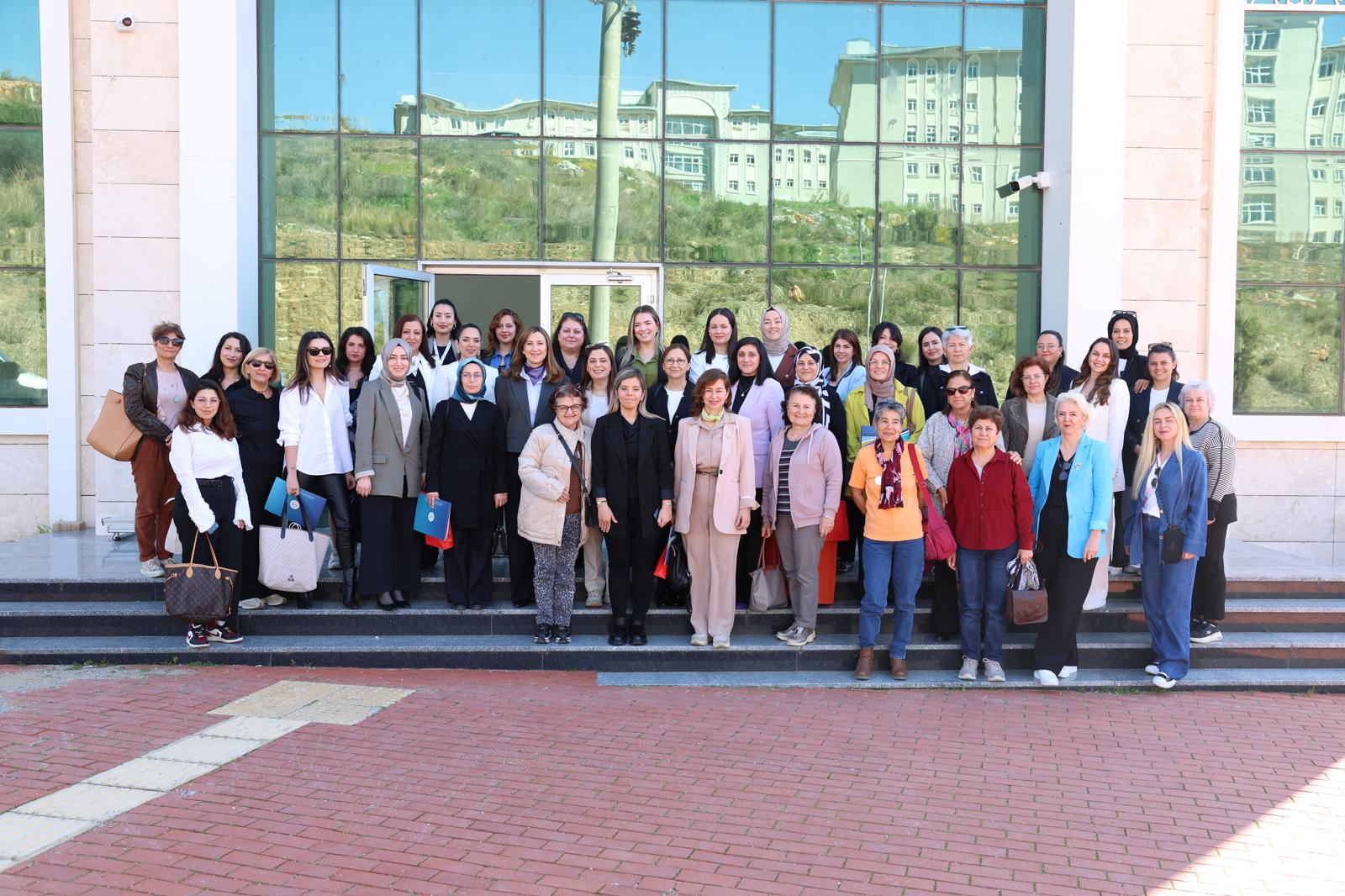 ALKÜDE KADINLAR GÜNÜ ETKİNLİKLERİ BÜYÜK BİR COŞKUYLA GERÇEKLEŞTİ.